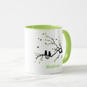 Zwei Katzen in einer Personalisierten, schwarz-grü Tasse (VorderseiteRechts)