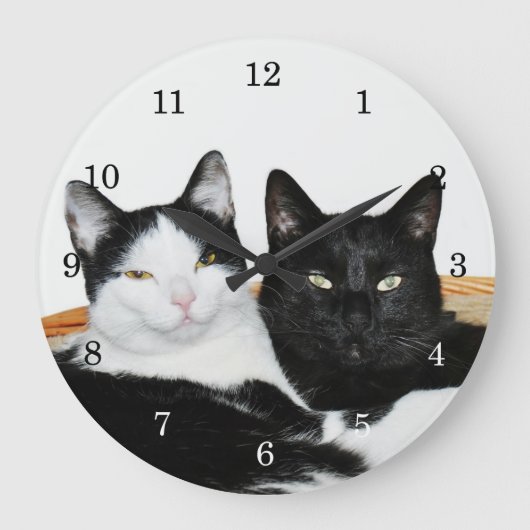 Zwei Katzen in Liebe Große Wanduhr (Vorderseite)
