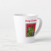 Zwei Katzen klettern im dekorierten Weihnachtsbaum Milchtasse (Rechte Ecke)