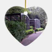 zwei Kinder im Park Keramik Ornament (Hinten)