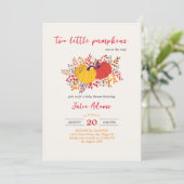 Zwei kleine Pumpkins fallen duschen Einladung (Stehend Vorderseite)