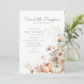 Zwei kleine Pumpkins Kinderdusche Einladung (Stehend Vorderseite)