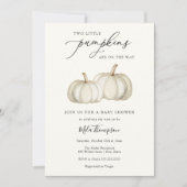 Zwei kleine Pumpkins Zwei-Baby-Dusche Einladung (Vorderseite)