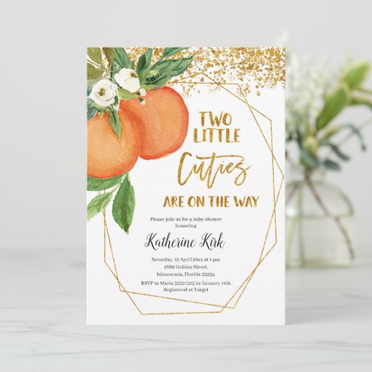 Zwei kleine Süssen sind auf dem Weg zum Baby Showe Einladung (Stehend Vorderseite)