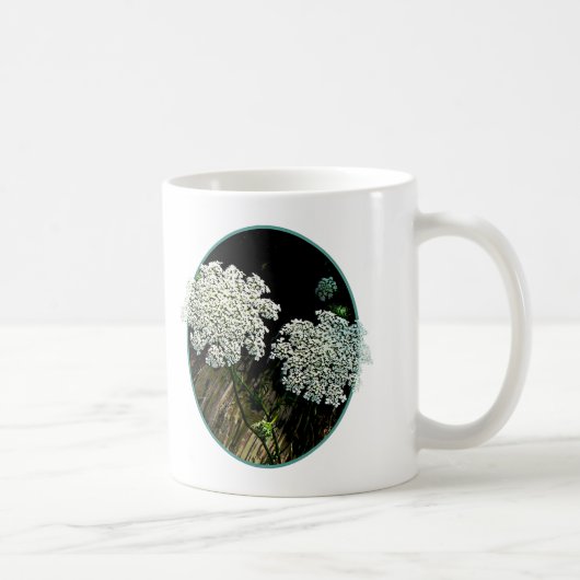 Zwei Königin Anne's Lace Kaffeetasse (Rechts)