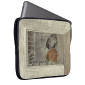 Zwei Kühe in einem Stabil (von Eric Ravilious) Laptopschutzhülle (Vorne Rechts)