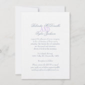 Zwei lila Liebesvögel laden zur  Hochzeit ein Einladung (Rückseite)