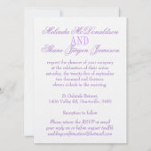 Zwei lila Liebesvögel laden zur Hochzeit ein Einladung (Rückseite)