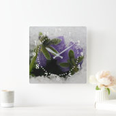 Zwei lila Stiefmütterchen Quadratische Wanduhr (Zuhause)