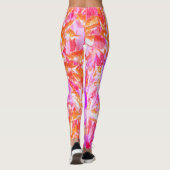 Zwei Lila und heiße Pink Pum Crazy Hibiskus in Rot Leggings (Rückseite)
