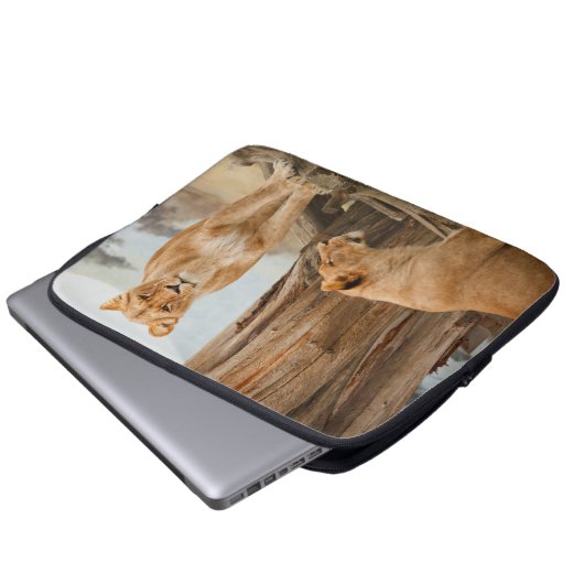 Zwei Löwen Laptopschutzhülle (Vorne Knopf)