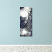 Zwei mächtige Stürme erstrecken sich über den Atla Leinwanddruck (Insitu (Holzboden))