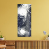 Zwei mächtige Stürme erstrecken sich über den Atla Leinwanddruck (Insitu (Wohnzimmer))