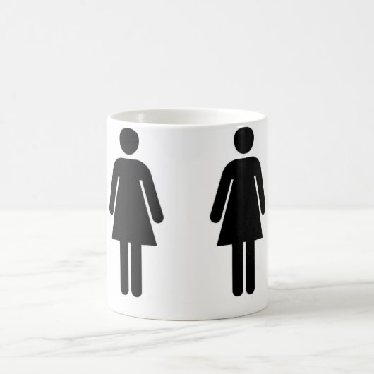Zwei Mädchen eine Schale Kaffeetasse (Mittel)