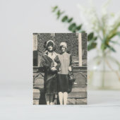 Zwei Männer ziehen auf der Postkarte der Stadt aus (Stehend Vorderseite)