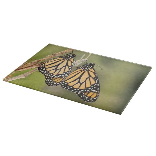 Zwei Monarchschmetterlappen Schneidebrett (Ecke)