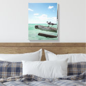 Zwei Möwen, die auf einem toten Baum sitzen und au Leinwanddruck (Insitu (Schlafzimmer))