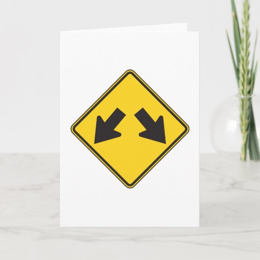 Zwei nach unten zeigende Pfeile Warnstraßenschild Karte (Vorderseite)