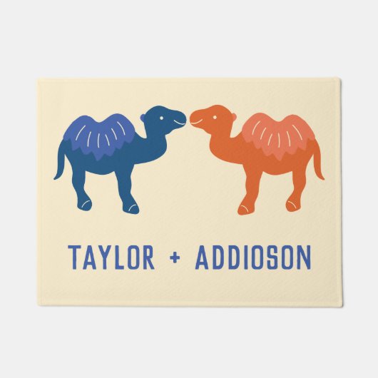 Zwei Niedliche Cartoon Camels Paare Personalisiert Fußmatte (Vorderseite)