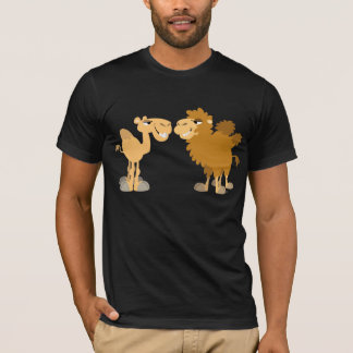 Zwei Niedliche Cartoon Camels T - Shirt