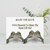 Zwei Niedliche Frösche: Save the Date: Hochzeit: K Date (Stehend Vorderseite)