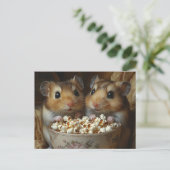 Zwei niedliche Hamster mit Popcorn Postkarte (Stehend Vorderseite)