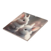 Zwei niedliche Kaninchen mit Sakura-Keramik Fliese (Seite)