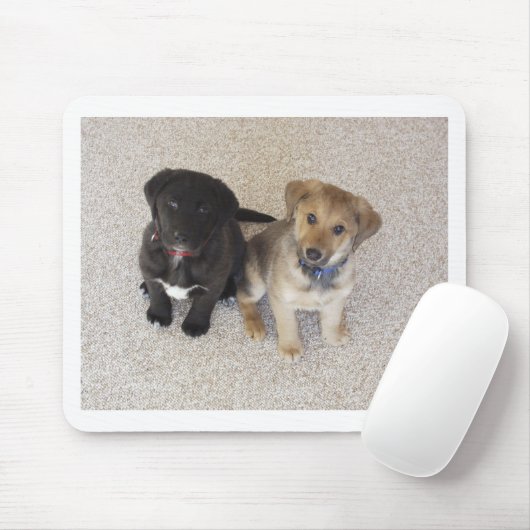 Zwei Niedliche Welpen Mousepad (Mit Mouse)