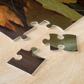 Zwei Niedliche Welpen spielen in Herbstlauben Puzzle (Seite)