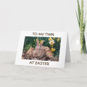 ZWEI OSTEN IST HIER/SPRING IST IN DER NÄHE DER BUN FEIERTAGSKARTE