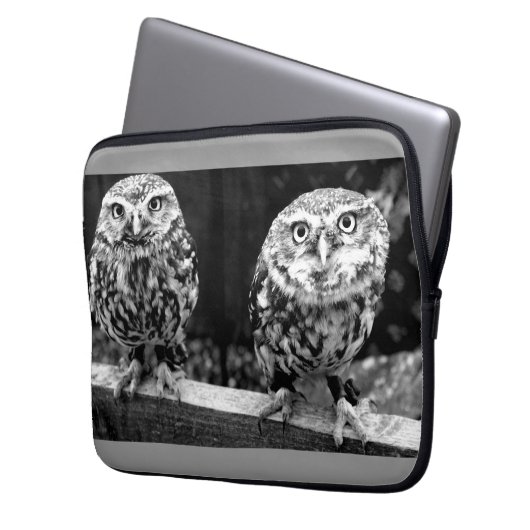 Zwei Owells Laptop-Sieb Laptopschutzhülle (Vorderseite Links)