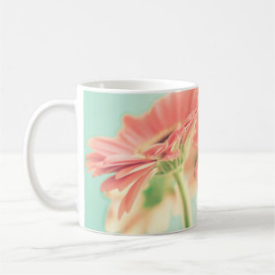 Zwei palepinfarbene Blume Kaffeetasse