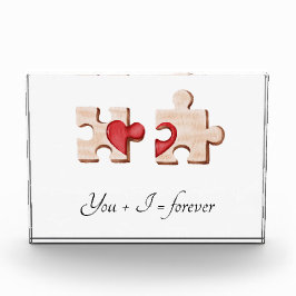 zwei passende Puzzleteile mit rotem Herz Fotoblock