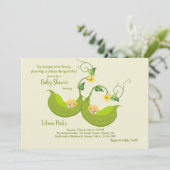 Zwei Pea Pods Kinderdusche Einladung (Stehend Vorderseite)