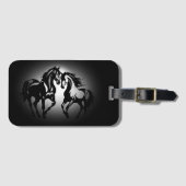 Zwei Pferde in der Liebe Schwarz-weißes Pferdefreu Gepäckanhänger (Vorderseite (Horizontal))