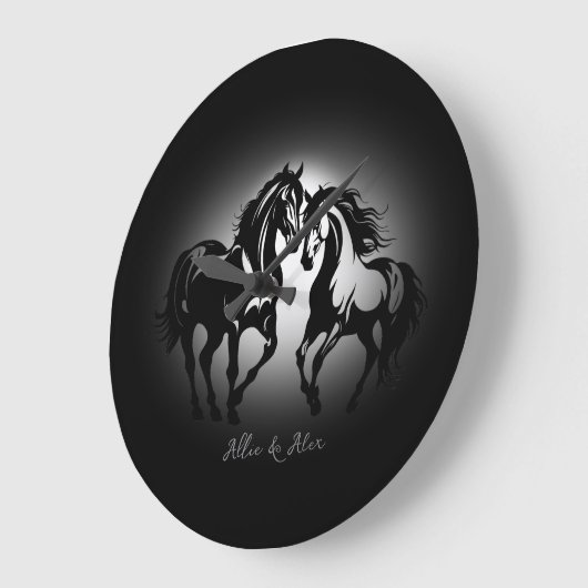 Zwei Pferde in der Liebe Schwarz-weißes Pferdefreu Große Wanduhr (Winkel)