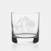 Zwei Pferde in der Liebe Schwarz-weißes Pferdefreu Whiskyglas (Rückseite)