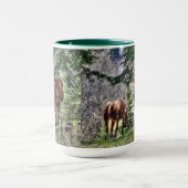 Zwei Pferde und Waldtiere Foto trinken Tasse (Zentrum)