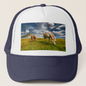 Zwei Pferde Weiden in Weide Truckerkappe (Vorderseite)