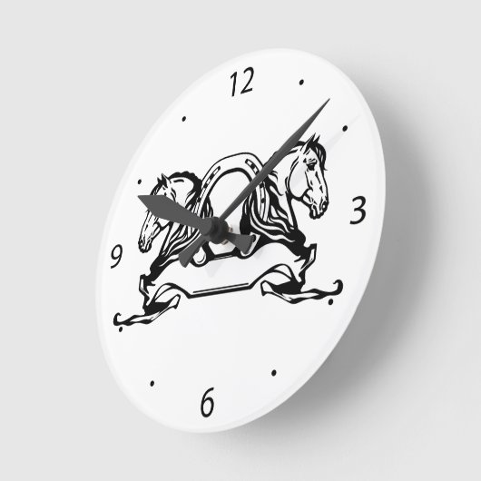 zwei Pferdeköpfe und Hufeisen Runde Wanduhr (Winkel)