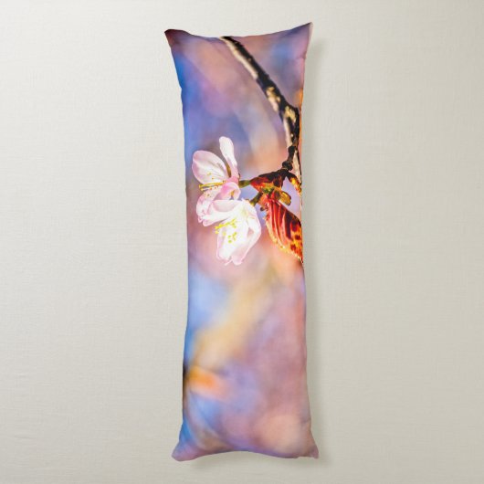 Zwei Phantastische Sakura-Blume. Rosa, blauer Hint Seitenschläferkissen (Rückseite (Vertikal))