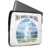 Zwei Räder, ein Soul. Radsport Laptopschutzhülle (Vorne Rechts)