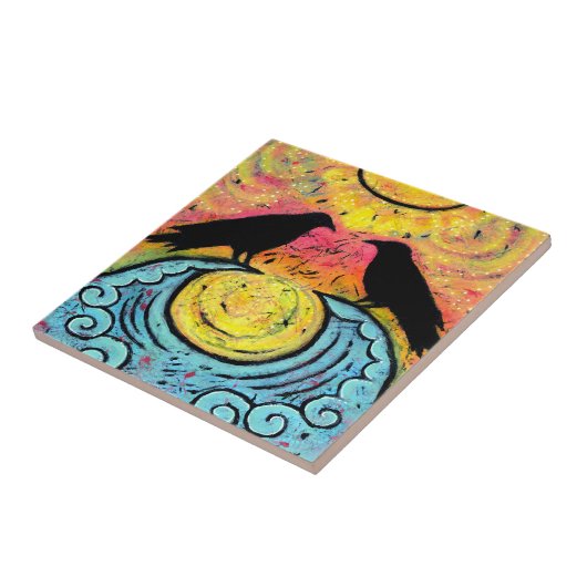 Zwei Ravens Sit & Reflect auf der Waves Keramik Ti Fliese (Seite)