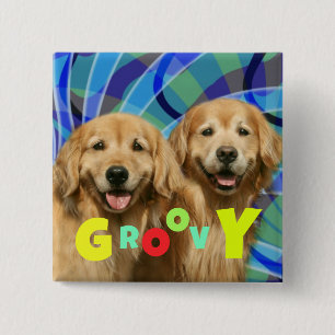 Zwei Retro golden retriever-Hundepsychedelisches Button