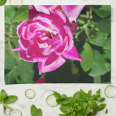 Zwei rosa Roses Küchentücher (Gefaltet)
