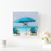 Zwei Salons am Strand Quadratische Wanduhr (Zuhause)