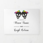 Zwei Schädelbriden bunt Konfetti Lesben Hochzeit Dreifach Gefaltete Einladung (Cover)