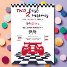 Zwei schnell zwei neugierige zweite Kindergeburtst