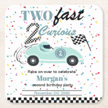 Zwei schnelle 2-merkwürdige blaue Sportwagen am zw