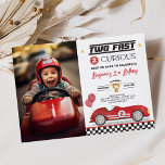 Zwei schnelle 2 Neugierige Red Vintage Car Foto Ge Einladung<br><div class="desc">Lassen Sie sich verzaubern und ließ die Spannung mit unserer "Two Fast Two Curious" 2. Geburtstagseinladung. Feiern Sie den besonderen Tag Ihres kleinen Speedsters im Stil und erschaffen Sie Erinnerungen,  die in die Herzen aller Besucher hineinzoomen. Machen Sie sich bereit zu einem unvergesslichen Geburtstagsbash!</div>